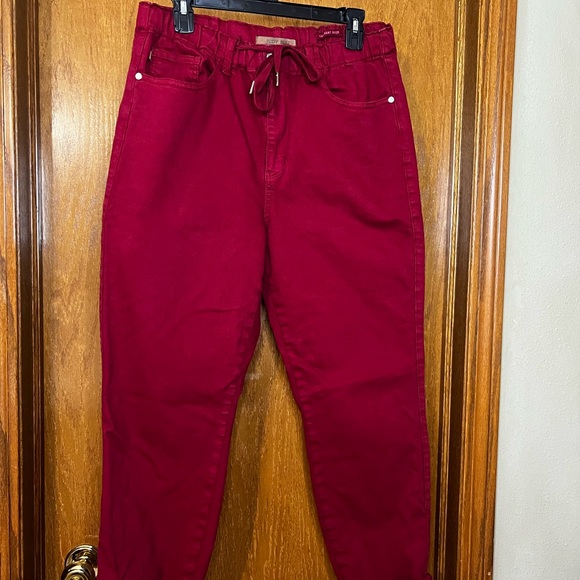 Judy Blue Running Errands High-Rise Denim Joggers - Cabernet - Size 11/30 - Picture 5 of 6